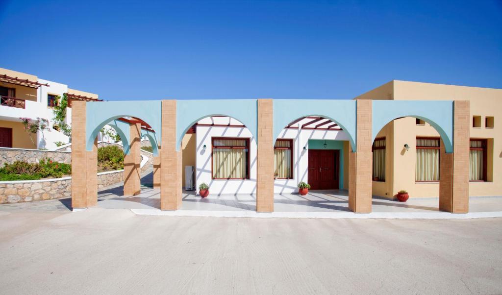 Golden Sun Apartments 阿尔卡萨 外观 照片